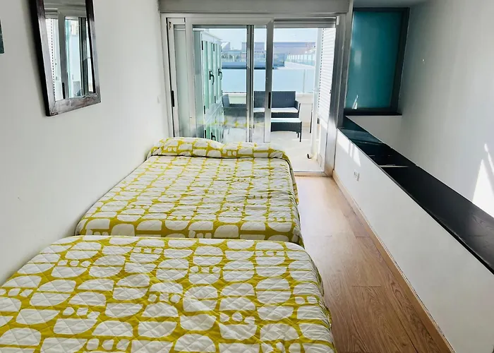 Espectacular Apartamento Con Piscina Y Garaje